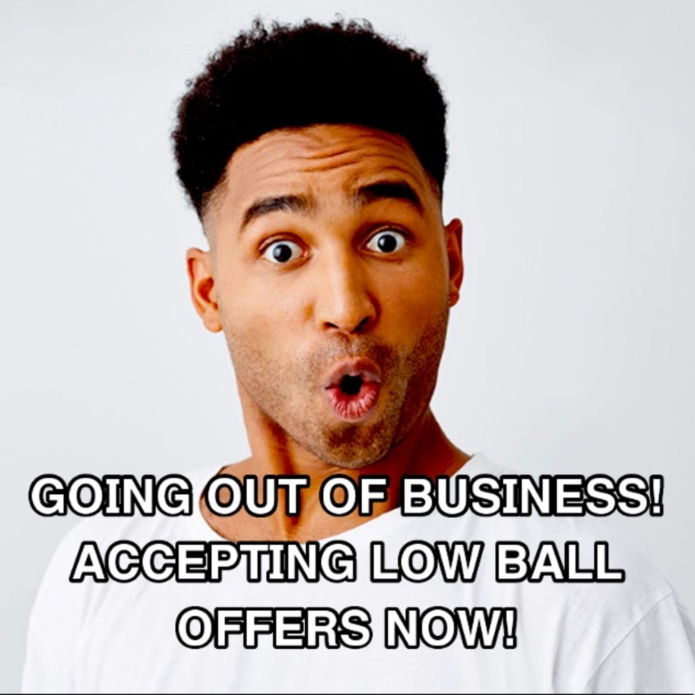 CLOSING MY CLOSET SOON! SEND OFFERS NOW!